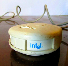 Vintage Intel CS330 Wired USB PC Camera Webcam – Model 735147-001 – Rare Find picture