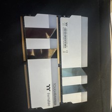Thermaltake TOUGHRAM RGB DDR4-4000 16GB (2x8GB) DIMM Memory Kit picture