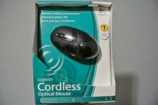 LOGITECH CORDLESS/WIRELESS OPTICAL 3 BUTTON SCROLL MOUSE 931156-0403 NEW picture
