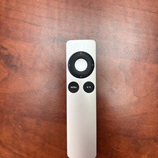 Genuine Apple Silver Remote for TV iPod iMac Macbook Pro Silver A1294 picture
