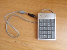 Targus PAUK10U Mini USB Numeric Keypad w/2 USB Ports~Tested & Working picture
