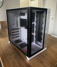 Lian Li O11 Dynamic Der8auer Edition ATX Mid Tower Case White Tempered Glass picture