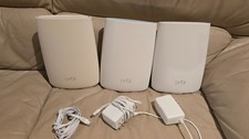 NETGEAR Orbi AC3000 Tri-band Wi-Fi System (RBR50 Router + 2 x RBS50 Satellites) picture