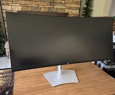 Dell UltraSharp 40 Curved Thunderbolt Hub Monitor - U4025QW - Great Condition picture