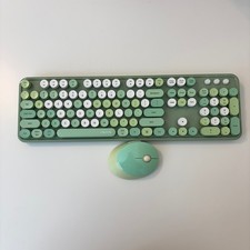 UBOTIE Sweet Wireless Keyboard And Mouse Set Green Retro Round Keycaps picture