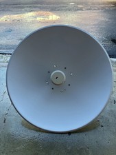 Ubiquiti PowerBeam M5 PBE-M5-300 5GHz 22dBi 802.11a/b/g/n Outdoor CPE  picture