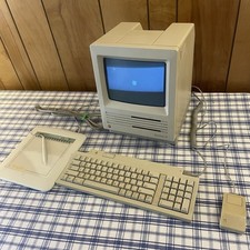 Apple Macintosh SE (Working) w Keyboard, Mouse, Drawing Pad Vintage Computer picture