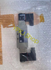 1PCS NEW BOSCH 0820022992 solenoid valve Fast delivery Via DHL/FedEx picture