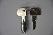 NEW  IBM  LOCK #9954 33G3354 picture
