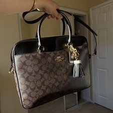 Coach Signature Padded 15