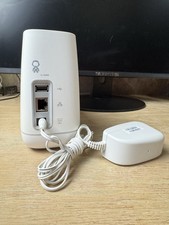 Vivint SM2.2W10 Wireless Router White Ethernet RJ-45 USB Port SN 0121907301751 picture