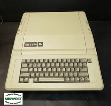 Vintage Apple IIe Computer A2S2064 Good Condition picture