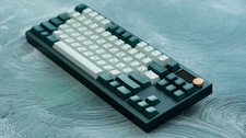 Meletrix Zoom TKL Dyna Mechanical Keyboard + Keycaps (BUNDLE - No Switches) picture