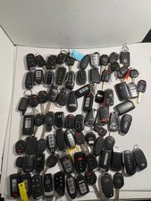 LOT OF 76 USED CAR KEY SHELLS/BLANKS – MIXED BRANDS, AS‑IS FOR PARTS picture