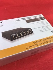 NETGEAR 300 Series Switch GS 305 5-PORTS Gigabit Ethernet NIB picture