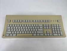 Vintage Apple M0115 Beige Handheld Wired (Qwerty Standard) Extended Keyboard picture