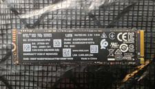 Intel 760p Series SSD 1TB M.2 NVMe Gen 3.0 x 4 SSD SSDPEKNW010T8 picture