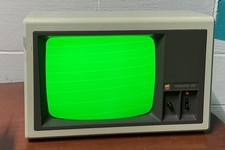 Vintage Apple A3M0039 Monitor III Computer Monitor Turns On picture