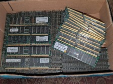 512MB and 1GB DDR ECC modules with Samsung picture