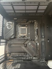MSI MPG X670E CARBON WiFi AM5 ATX AMD Motherboard picture