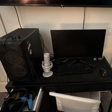 Skytech Gaming Desktop Tower Setup with Keyboard Mouse Microphone controller$700 picture