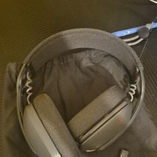 Logitech Zone Vibe Wireless RF Over-Ear Headset w/ Built-In Mic USB Receiver picture