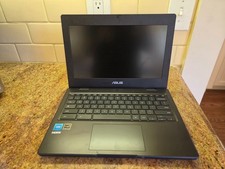 Asus CR1104CG Chromebook picture