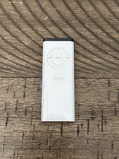 GENUINE APPLE TV REMOTE MODEL A1156 picture