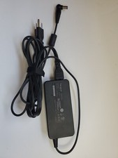 Targus APA110US 90W Semi-Slim Universal Laptop Charger Power Supply Black  #81 picture