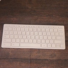 HP 910 Bluetooth Wireless Portable Keyboard White QWERTY English M42444-001 picture
