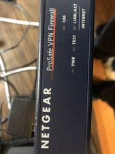 Netgear FVS318 100 Mbps 8-Port 10/100 Wireless G Router picture
