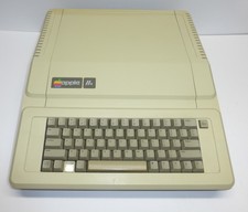 Apple IIe Enhanced A2S2064 Computer 80 Column Disk Controller Self Test Pass picture