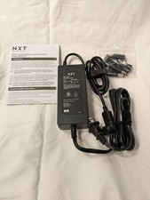 NXT Technologies 90W Universal Laptop Charger picture