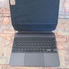 🍎 Authentic Apple MWR53LL/A Magic Keyboard For iPad Pro 13inch (M4)-A2974-Black picture