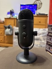 Onn USB Dual-Pattern Gaming Microphone picture