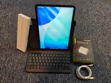 Apple iPad Pro 11in (2nd Generation) 128GB, Wi-Fi+4G, Keyboard, Pencil 2, a2068 picture