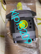 1PC IPV5-32-101 VOITH Gear Pump New FedExor DHL  #P picture