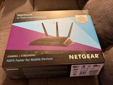 NETGEAR Nighthawk Smart Wi-Fi Router R7000 AC1900 picture
