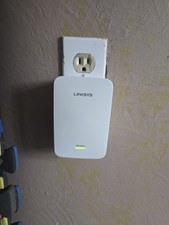 WiFi Range Extender Linksys RE7000 Max Stream AC1900 Gigabit Booster Repeater picture