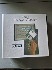 COMMODORE Amiga Using the System Software Workbench v. 2.0 Manual 1991 w/4 disks picture