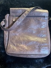 Wilsons Leather Crossbody Messenger Bag Carry On School College Business Unisex picture