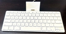Apple A1359 iPad Keyboard Dock for iPod iPad 1 & 2 w/ Cable picture