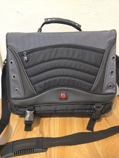 Swissgear Saturn By Wenger 17 Inch Laptop Messenger Bag Navy Blue Black Shoulder picture