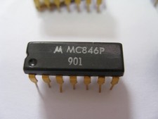 1pc Motorola MC846P Gold Plated Lead Logic ICs PDIP-14 Rare 1970s? Vintage USA picture