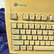 Vintage 1999 Gateway G9900 PS/2 Wired Keyboard P/N 7001024 Beige Retro PC picture
