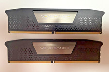 CORSAIR - VENGEANCE 32GB (2x16GB) DDR5 5600MHz [CMK32GX5M2B5600C40] picture