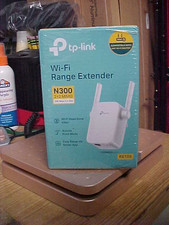 TP Link Wi Fi Range Extender re105 picture