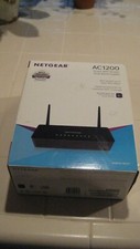 Netgear AC1200 Smart Wi-Fi Router (Model R6220-100NAS) picture