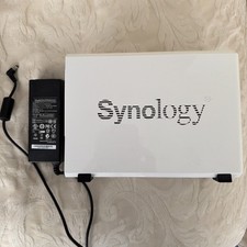 Synology DiskStation DS211j 2-Bay Diskless NAS USB 2.0 DLNA Media White picture