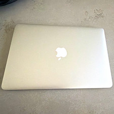 Apple MacBook Air 13in Silver i5 1.8GHz 8GB RAM 128GB SSD (2015) picture